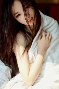 精品全集结婚八年，医生老婆把我交给白月光练手