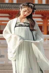 穿越兽世：天降美人，雄性都爱疯了 +全文免费阅读_穿越兽世：天降美人，雄性都爱疯了 +予暮桑漪小说最新章节列表笔趣阁最新