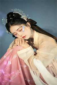 回家过年，装瘫姥姥被我用狂躁症治好无删版