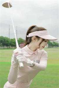 自愿成为恶匪人质后，总裁老公悔疯了的主角是