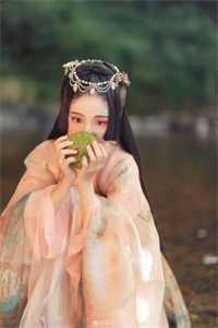 我吸血鬼吃光，始祖见我都摇头热门