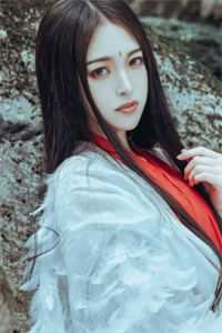 一手掌生死，一剑断万古的主角是