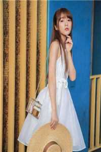 儿子在水里窒息挣扎时，游泳冠军的老婆在和白月光选泳衣许知年秦雨薇全集在线阅读下载