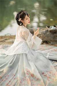 精品推介穿书:女配她今天又死错了