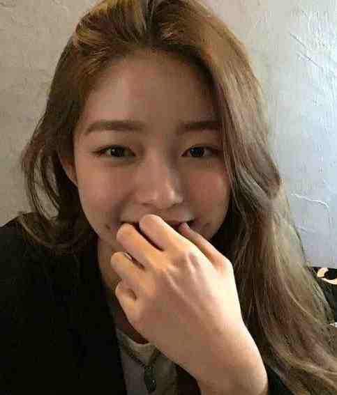 完整文本穿越成喵：团宠王妃她甜又软